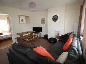 Cardiff Holiday Homes Park Avenue Apartments - Image 5