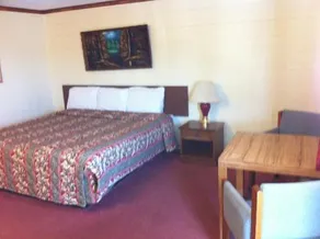 Budget Inn Neosho - Image 3