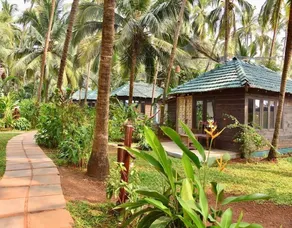 Sunway Cottages & Restaurant - Image 3