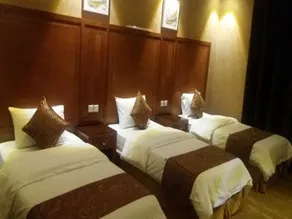 Al Fakhriah Suites - Image 3