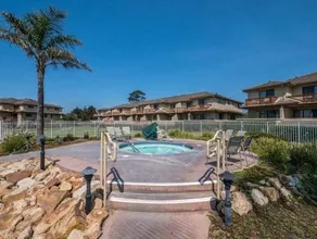 Romantic Getaway to Seascape Villa - Image 3