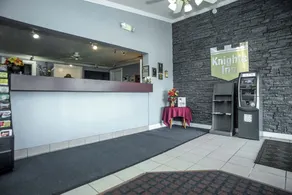 Knights Inn - Seymour - Image 3