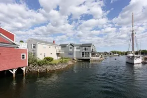 The Dock Square Inn - Image 4