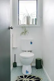 Cozy holiday plant flat ,close to CBD and Beach - Image 3