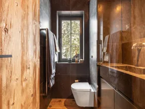 Duplex With Palace Views - Image 2