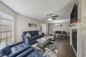Pool Villa- Near Airport & Downtown, Fire Pit, Foosball - Image 3