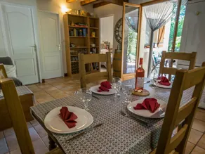 Cosy Gite With Secluded Garden, Private Swimming Pool in Beautiful Surroundings - Image 5