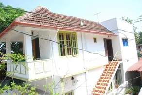 Church View Homestay - Image 5