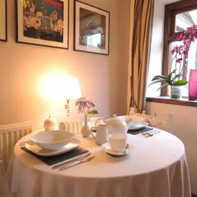 Stone's Throw Bed And Breakfast - Image 4