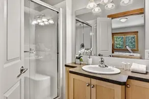 Fenwick Vacation Rentals Desirable Condo With Pool And Hottub - Image 2
