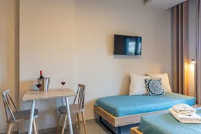 Olympus Pantheon Hotel - Image 4