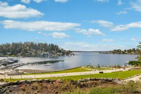 Bellevue Spacious 2BD 2BA Apartment - Image 2
