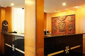 Hotel Bombay Tiffanys - Image 5