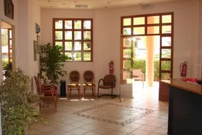 Georges Estates Hotel - Image 5