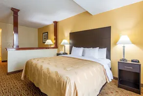Spark By Hilton Sellersburg - Image 3
