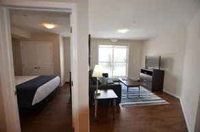 Eaglemont Manor - Image 2