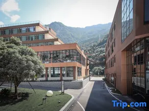 XING SHAN TAO HU ALING HOTEL - Image 3