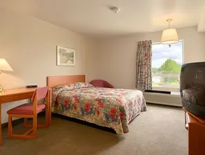 Super 8 Motel - Morris - Image 5