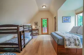 Enchanting Bavarian Cabin Retreat Pet-Friendly - Image 3