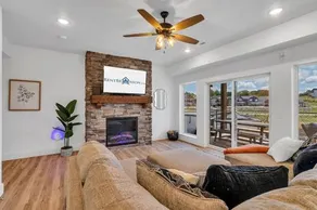 Hilltop House - Image 5