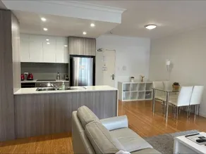 2 On Trend Condo near Crown 1BR Pool+Gym - Image 2