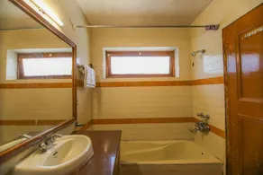 Royal Kalinga Cottage near volvo bus stand, Manali - Best Property of Manali 2025-26 - Image 4