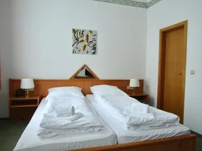 Rathaus-Hotel - Image 5