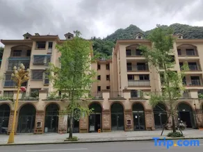 Loushanguan Weijianshan Chinese Inn - Image 2
