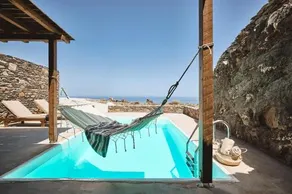 Niva Pool Suites - Image 4
