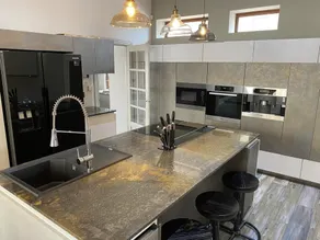 Seaside Retreat at Port Talbot - Image 5
