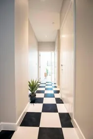Central Townhouse With Roof Terrace - Image 3
