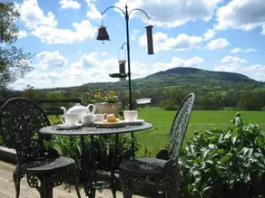 Ladderstile Retreat - Image 4