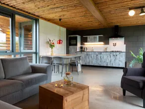 Chalet in Netherlands with Scenic Meadow Views - Image 3