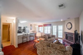 Crown Resorts at Hickory Hills - Image 4