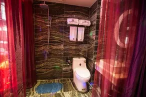 Love Romantic Scene Hotel - Image 5