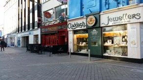 Frank's - Image 2
