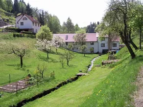 Quaint Farmhouse in Langenbach near the Lake - Image 5