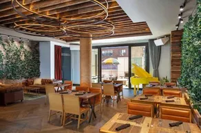 Royalton Park Avenue - Image 2