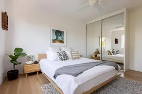Stylish and Spacious Beach Apartment - Image 4
