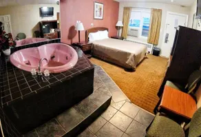 Red Carpet Inn - Image 3