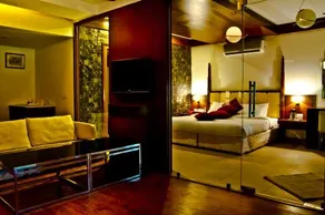 Aveda Hotel - Image 2