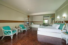 Pen Villa - Image 3
