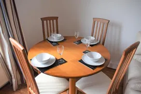 Kelpies Serviced Apartments- McCreadie - Image 2
