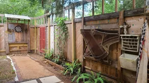 Cedar Oaks Inn - Image 4