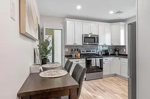 Private Luxury condo near Natick - Image 3