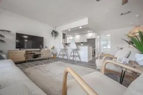 Upgraded Seminole Home In A Quiet Neighborhood - Image 4
