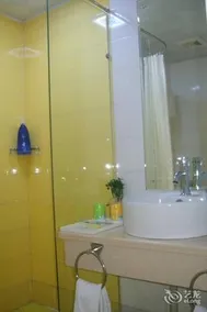 Home Inn - Changsha Stadium Branch - Image 3