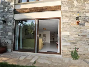 Elizabeth Home Nea Moudania - Image 2