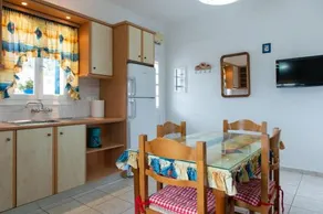 Aphrodite Holiday Home - Image 3