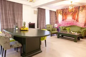 Phoenicia Suites - Image 1